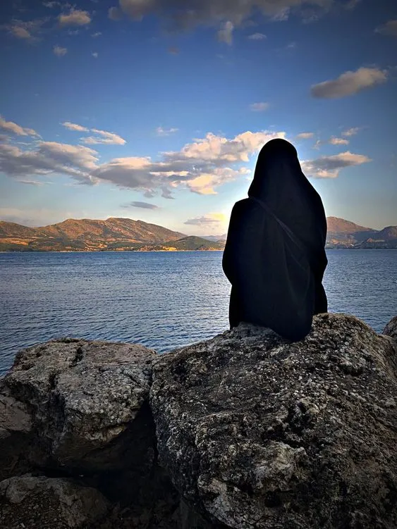 Kumpulan Gambar Wanita Berhijab Dari Belakang Galau Terbagus 24 Gambar Wanita Berhijab Dari Belakang Galau