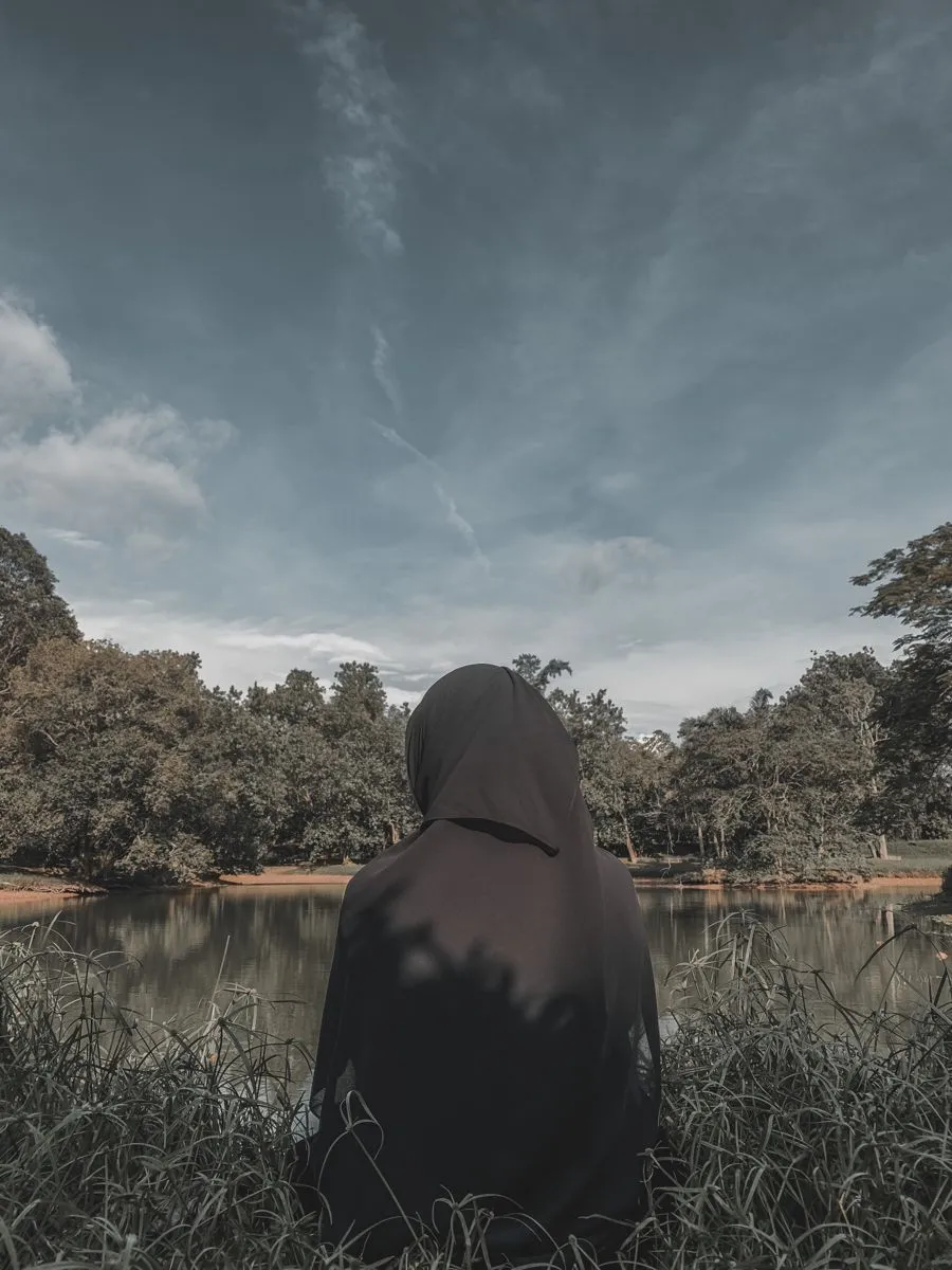 Kumpulan Gambar Wanita Berhijab Dari Belakang Galau Terbagus 30 Gambar Wanita Berhijab Dari Belakang Galau