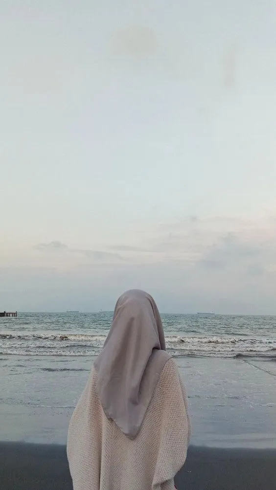 Kumpulan Gambar Wanita Berhijab Dari Belakang Galau Terbagus 10 Gambar Wanita Berhijab Dari Belakang Galau